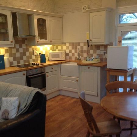 كرمرثن Cwmtwrch Cottage المظهر الخارجي الصورة